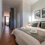 Apartment Regent Neu! Wlan-netflix-kueche- Altstadt-sbahn-dd, Elbufer