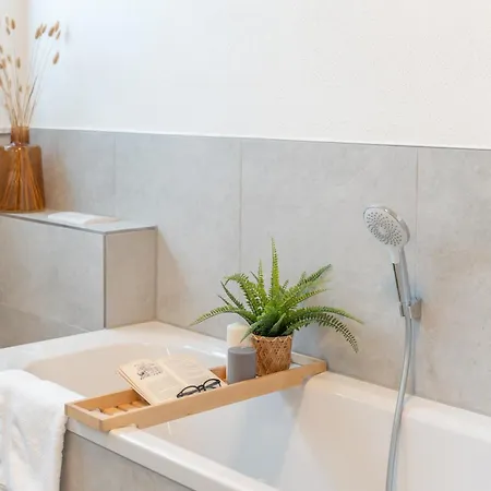 Regent Neu! Wlan-netflix-kueche- Altstadt-sbahn-dd, Elbufer Lejlighed