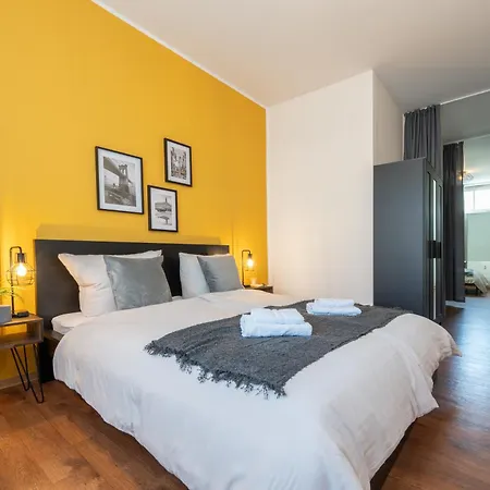Apartment Regent Neu! Wlan-netflix-kueche- Altstadt-sbahn-dd, Elbufer