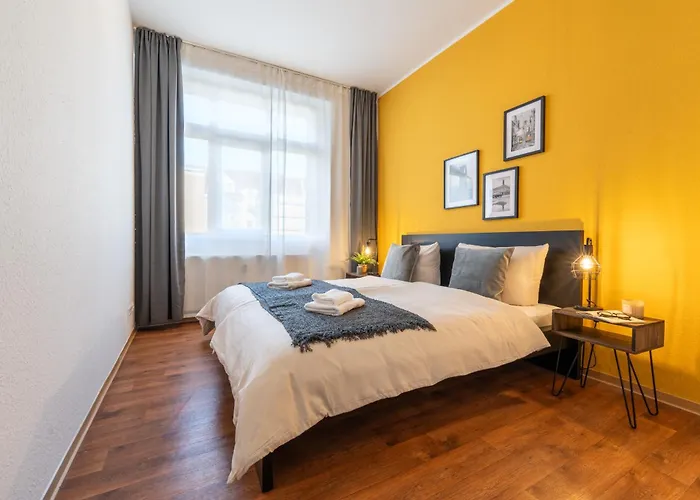 Apartment Regent Neu! Wlan-netflix-kueche- Altstadt-sbahn-dd, Elbufer *