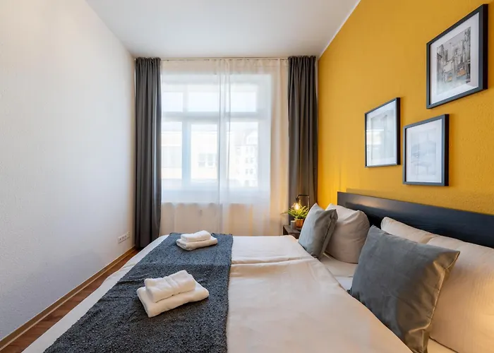 Apartment Regent Neu! Wlan-netflix-kueche- Altstadt-sbahn-dd, Elbufer Meissen
