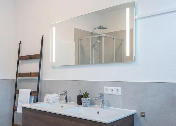 Regent Neu! Wlan-netflix-kueche- Altstadt-sbahn-dd, Elbufer *