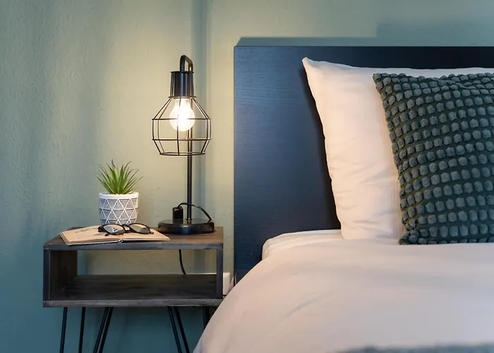 Apartment Regent Neu! Wlan-netflix-kueche- Altstadt-sbahn-dd, Elbufer