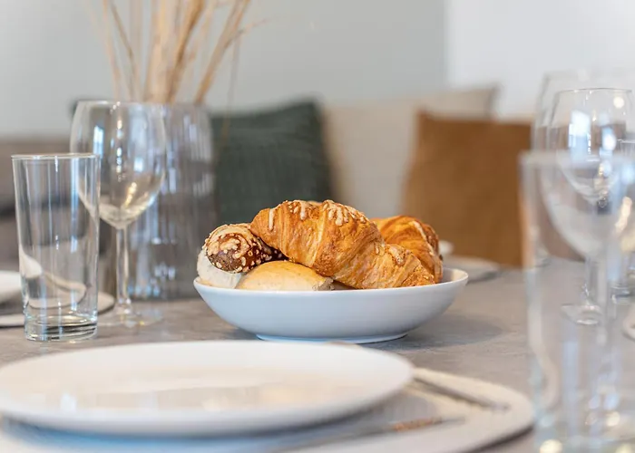 Regent Neu! Wlan-netflix-kueche- Altstadt-sbahn-dd, Elbufer Apartment *